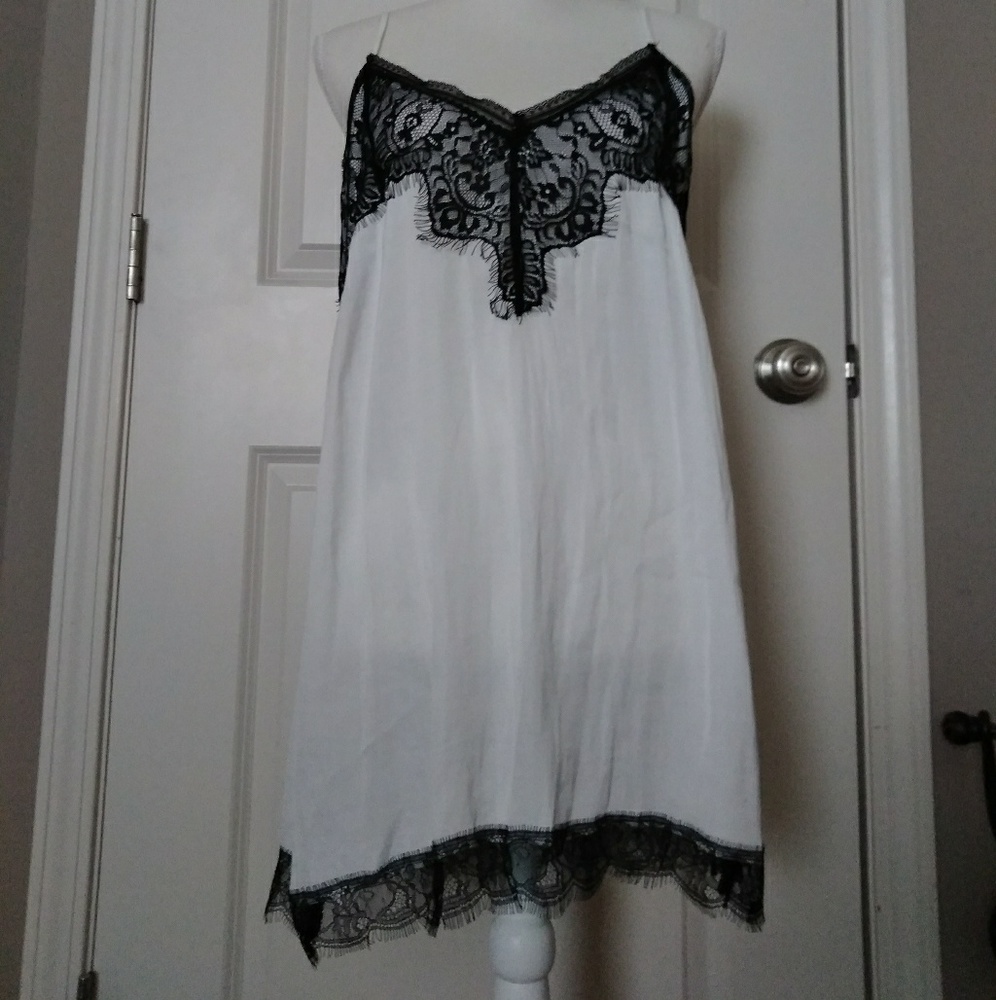 In Bloom Loose, Flowy Tank